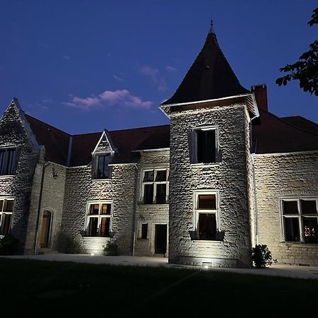 Chambres Au Chateau Du Mouillat Saint-Clair-de-la-Tour Екстериор снимка