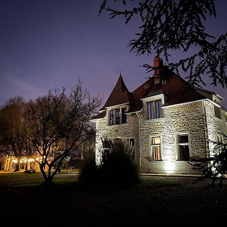 Chambres Au Chateau Du Mouillat Saint-Clair-de-la-Tour Екстериор снимка