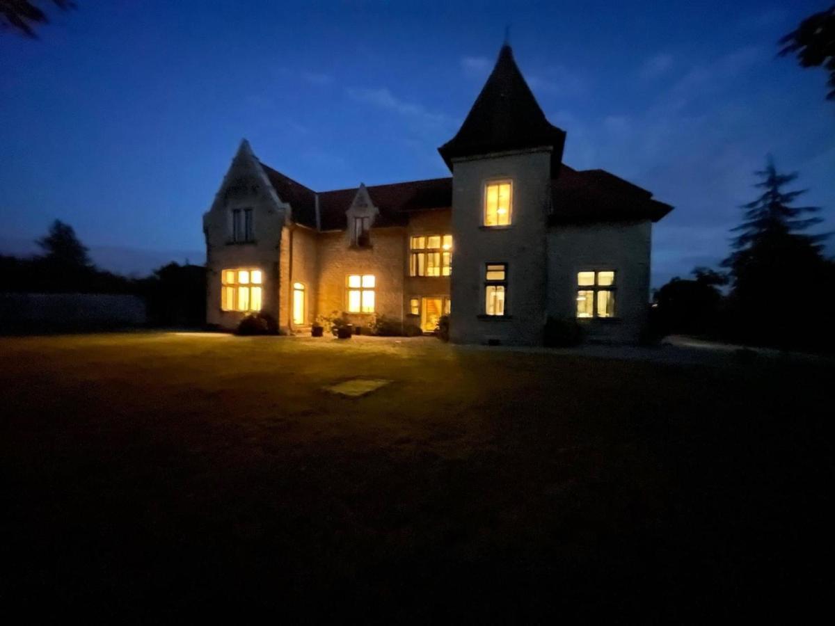 Chambres Au Chateau Du Mouillat Saint-Clair-de-la-Tour Екстериор снимка