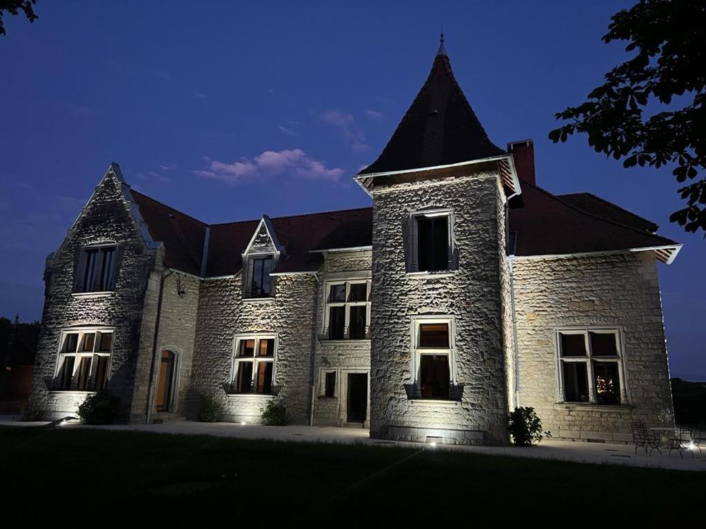 Chambres Au Chateau Du Mouillat Saint-Clair-de-la-Tour Екстериор снимка